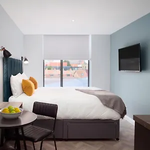 Aptel East 3* London