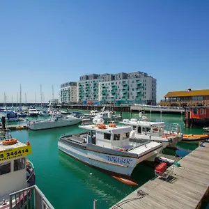 Orion Marina Sea View - Parking - By Lets Brighton
