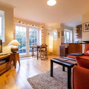Host & - Tivoli Garden Flat Brighton