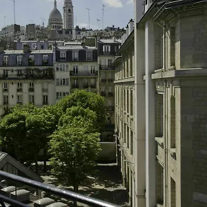 Hostel Le Montclair Montmartre By River